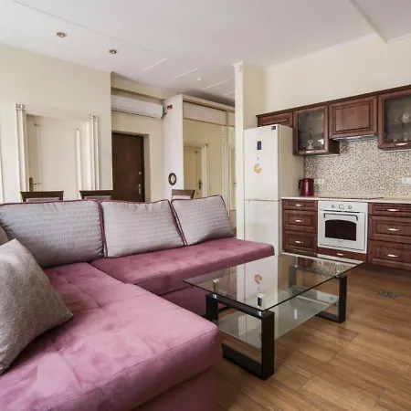 Lviv4u Apartment *